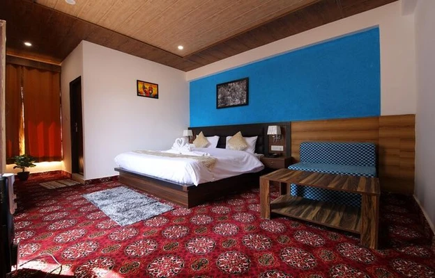 Hotel with party hall in badrinath road, badrinath - amritara the avadh