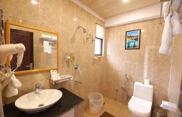 hotel in badrinath road, badrinath for couples - amritara the avadh