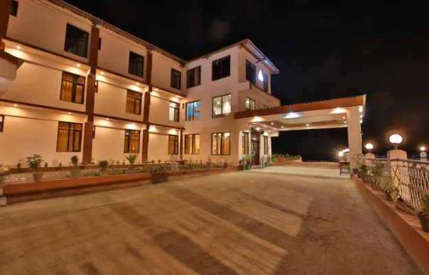 Hotel near badrinath airport - amritara the avadh