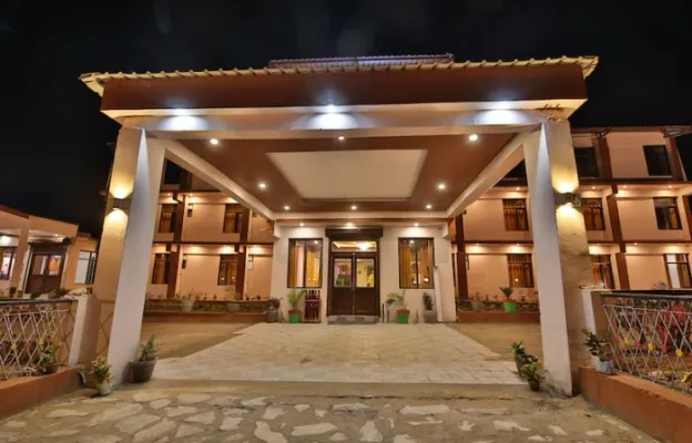 Hotel in badrinath road, badrinath for family - amritara the avadh