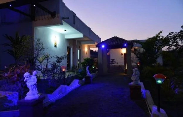 private resort in tala, bandhavgarh - The Sun Resort