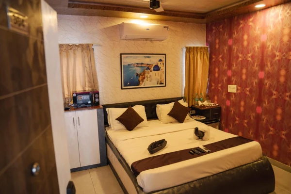 best hourly stay in 4 season suites jp nagar bangalore
