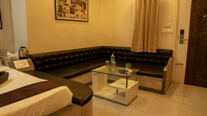 day hotels in 4 season suites jp nagar bangalore