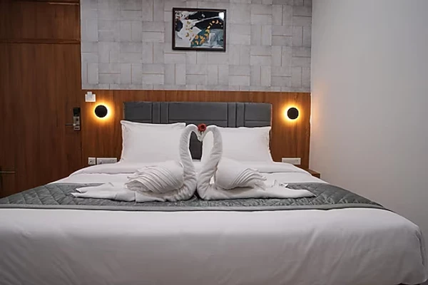 3 star hotel in devanahalli, bangalore - 69th heaven hotel