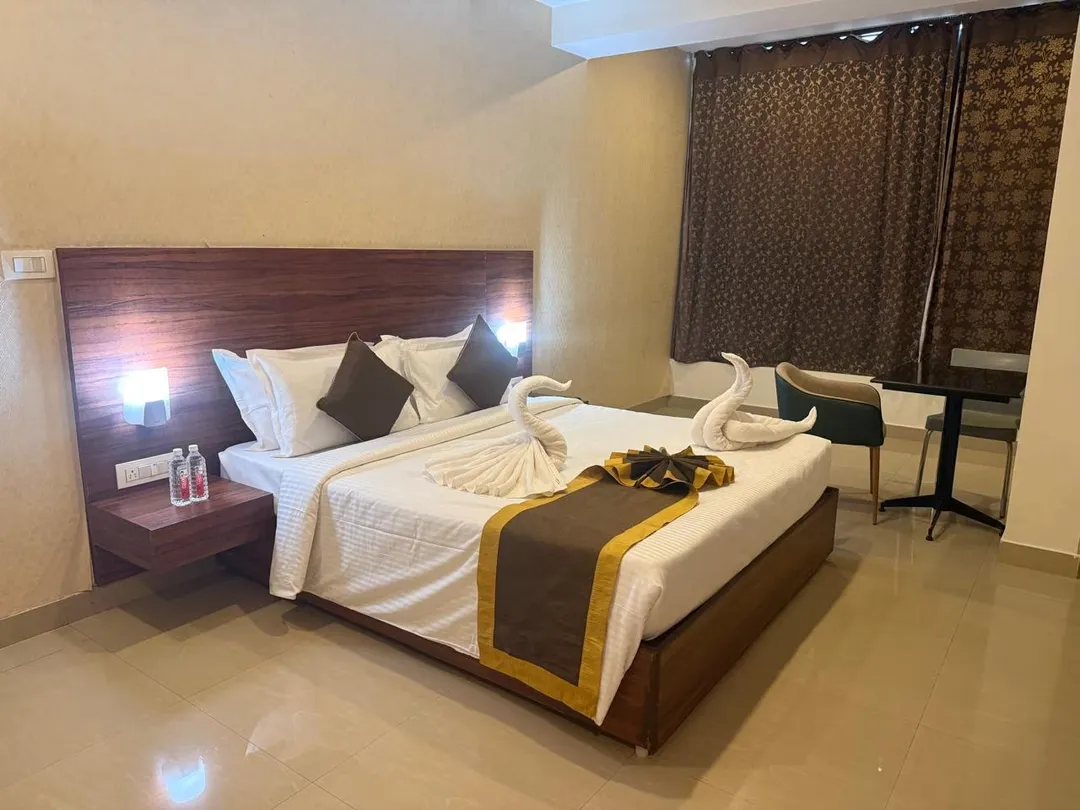 luxury hotel in aero hotel bangalore