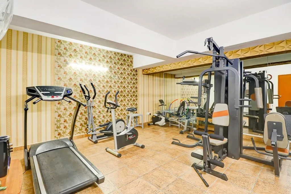 best luxury hotels in apollo 27 rooms bangalore