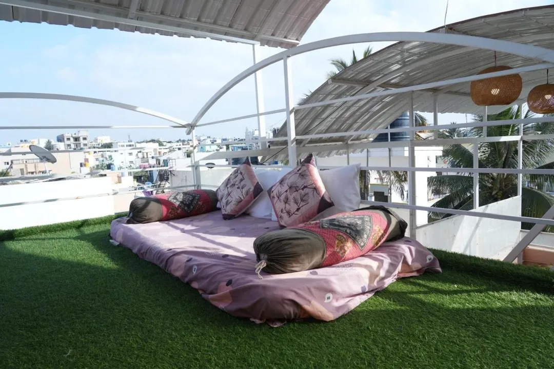 service apartment on hourly basis in hebbal, bangalore - art house luxury service apartment