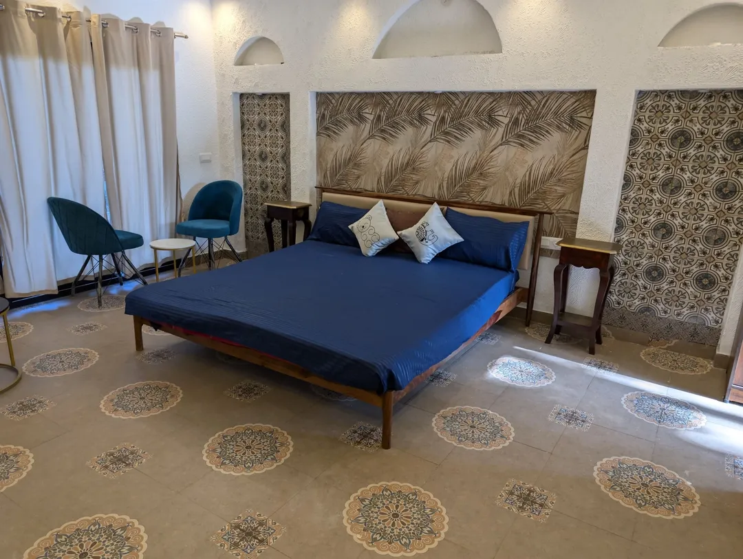 homestay with campfire in nandi hills, bangalore - aura foothills farmhouse