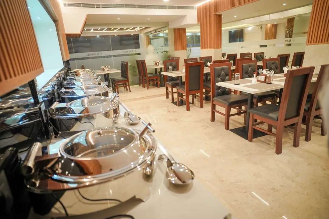 hotel with swimming pool in kadubeesanahalli, bangalore - bliss hotel