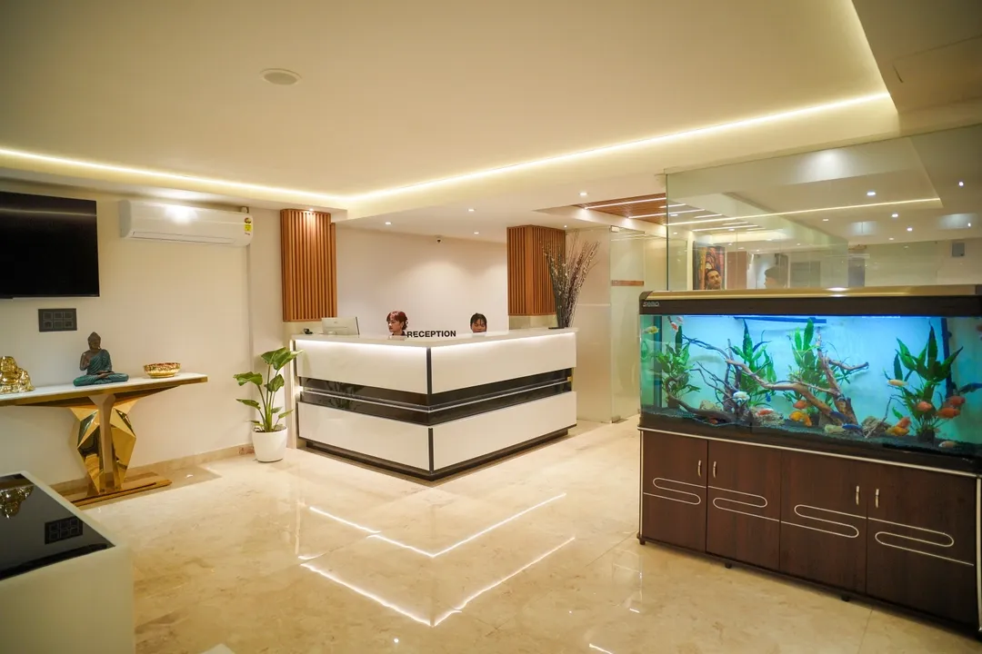 hotel with bar in kadubeesanahalli, bangalore - bliss hotel