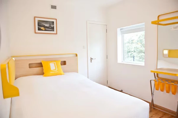 best day stay hotels in bloom rooms indiranagar bangalore