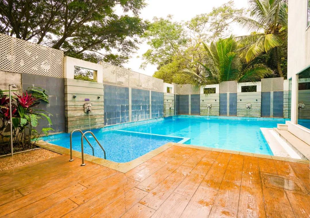 day stay hotels in bloom suites electronic city bangalore