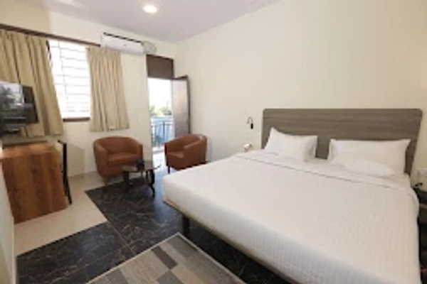 hotels for few hours in blu the hotel bangalore