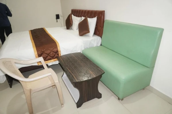 hotel near bangalore airport - brindavana stay