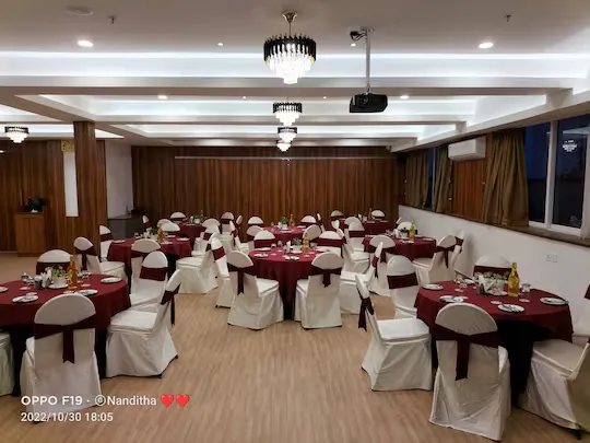 group holiday hotels in clarks inn airport bangalore bangalore