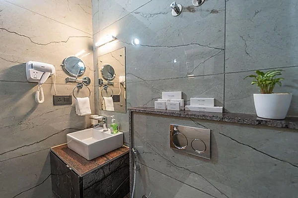 budget hotel in bettahalsur cross, bangalore - clarks inn airport bangalore