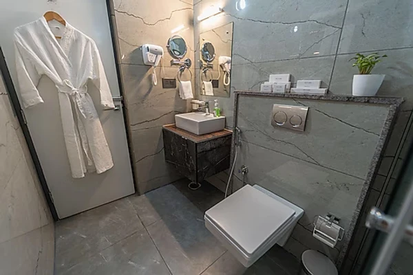 hotel in bettahalsur cross, bangalore for couples - clarks inn airport bangalore