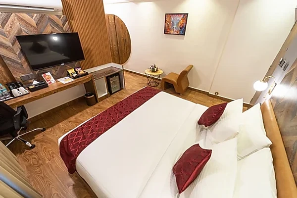 5 star hotels in clarks inn airport bangalore bangalore