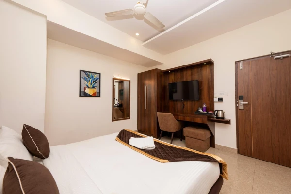 hotel with meeting room in electronic city, bangalore - coastal grand cassa times