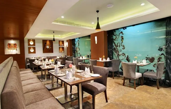 hotel with banquet hall in yeswanthpur, bangalore - comfort inn insys