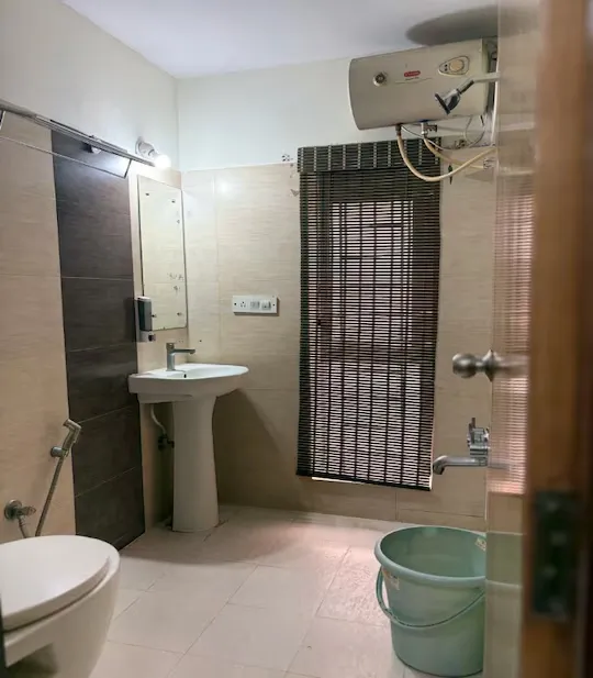 hotel with gym in kammanahalli, bangalore - comfort stay inn hotel
