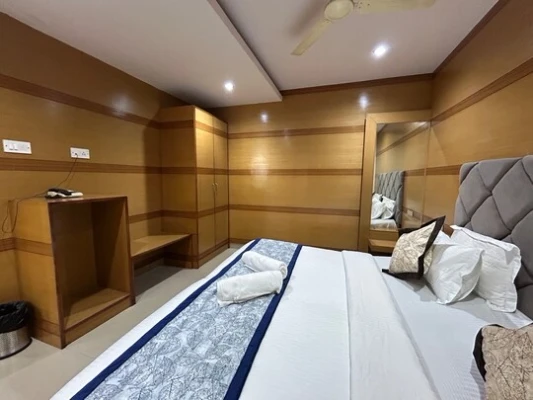 hotel with banquet hall in kammanahalli, bangalore - comfort stay inn hotel
