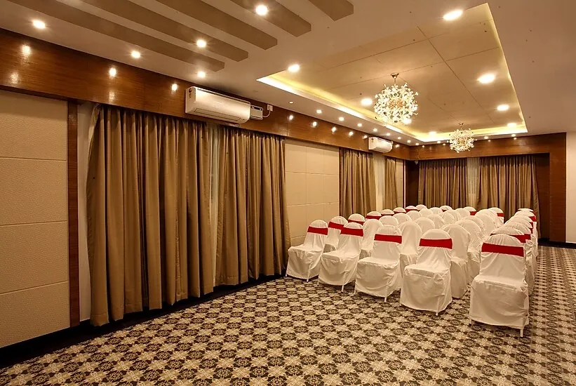 3 star hotels in crimson lotus bangalore