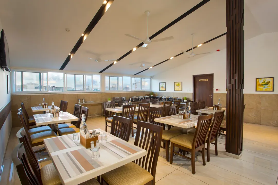 3 star hotel in kundallahalli, bangalore - de venetian by tgi