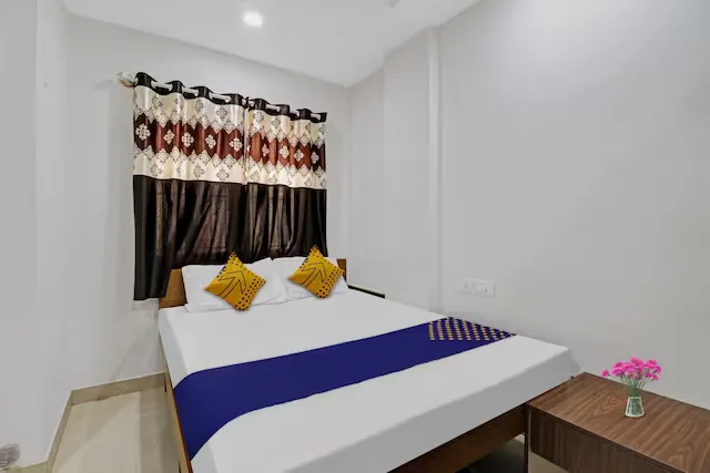 best luxury hotels in dhanish comforts bangalore