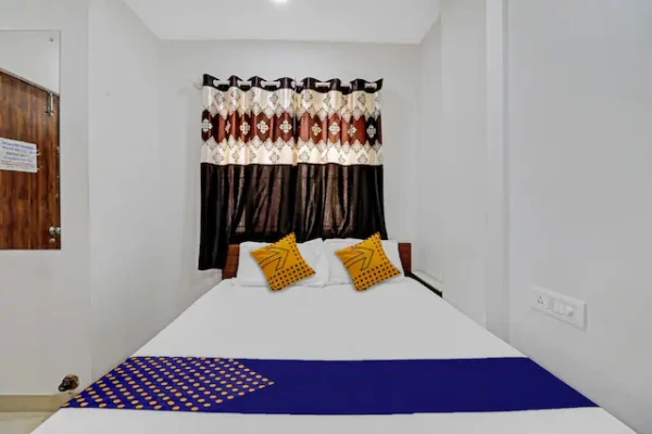 hotels for unmarried couples in dhanish comforts bangalore