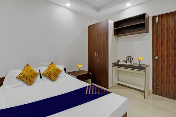 hotel with banquet hall in electronic city, bangalore - dhanish comforts