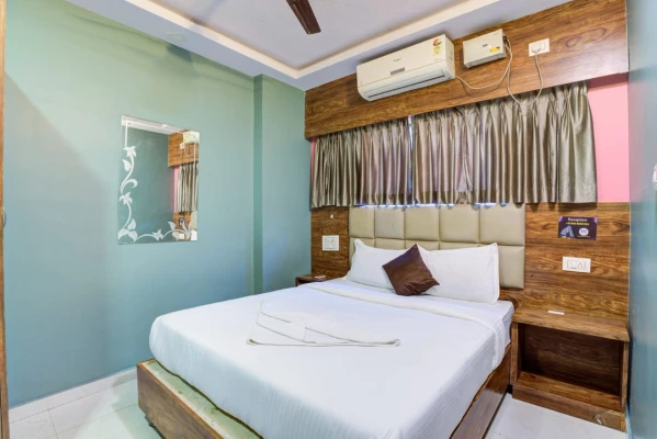 best business hotels in diamond palace bangalore