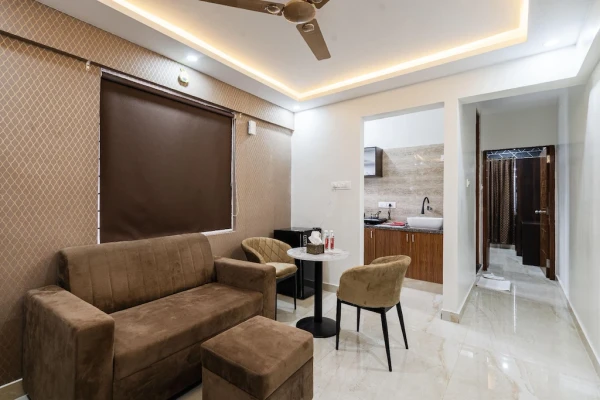 hotel with banquet hall in bellandur, bangalore - elmas suites