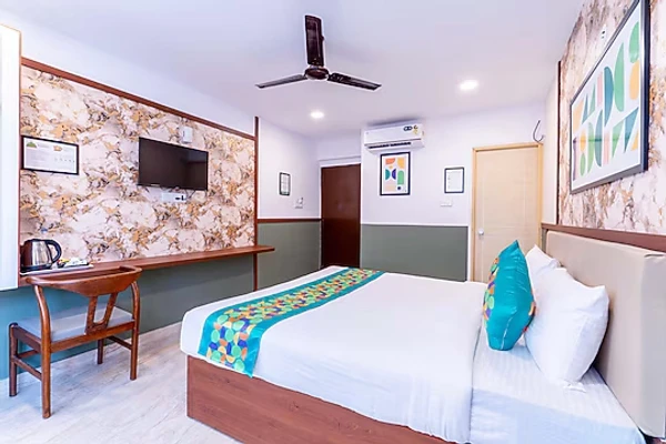 24 hours check in hotels in emirates suites indiranagar bangalore