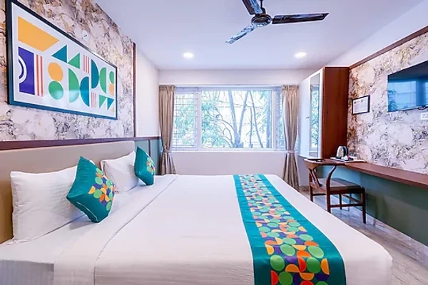 cheap and best hotels in emirates suites indiranagar bangalore