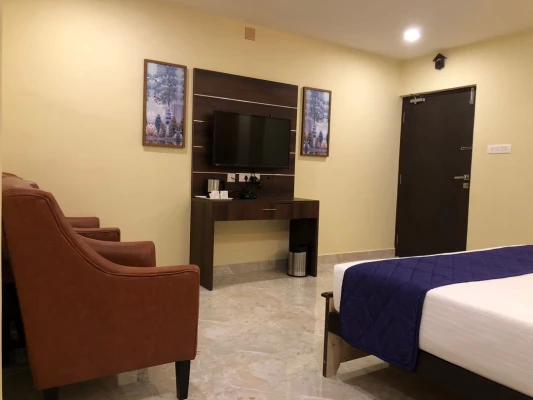 hotel with banquet hall in attibele, bangalore - eshanya comforts