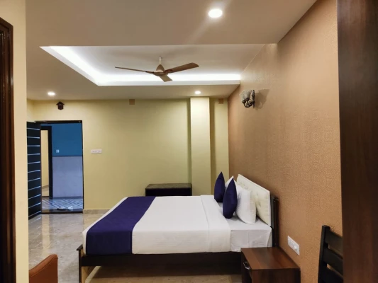 hotel with meeting room in attibele, bangalore - eshanya comforts