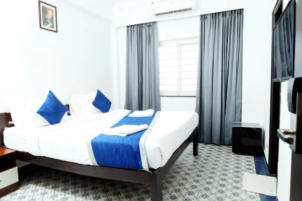 hotel with party hall in rachenahalli, bangalore - felix inn