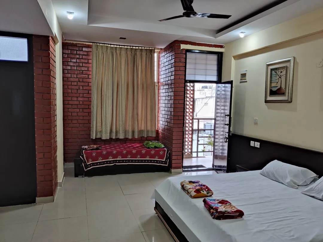 hotel near bangalore airport - fernandes complex