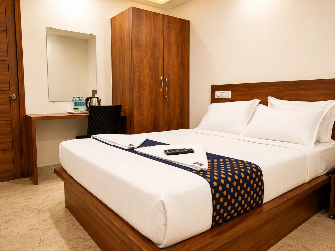 hotel with bar in hessarghatta, bangalore - fortune hotels