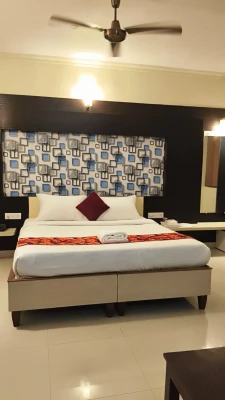 best hotels for unmarried couples in fortune plaza bangalore
