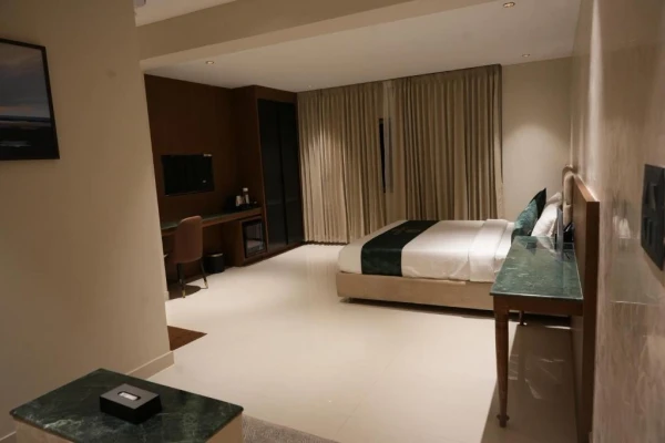 hotel stay in galaxy air suites bangalore