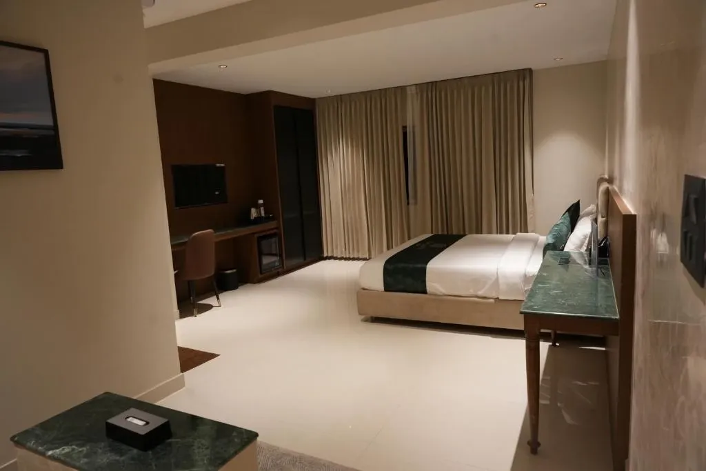 budget hotels in galaxy air suites bangalore