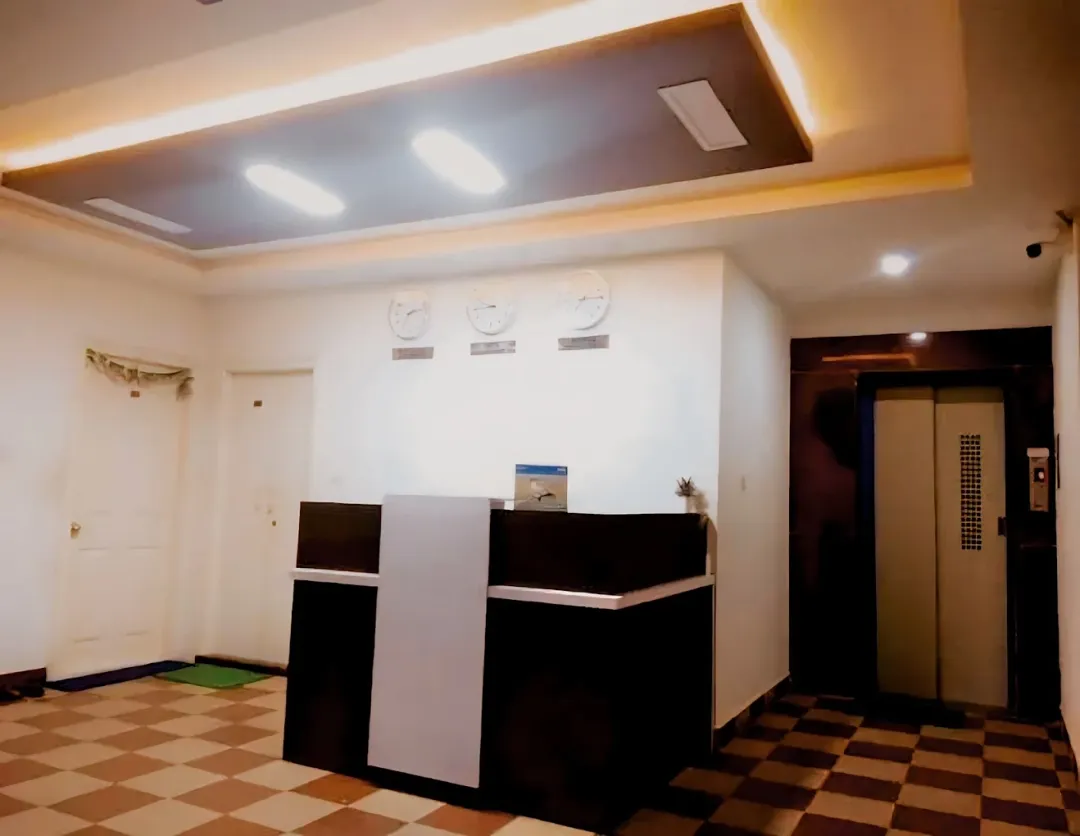 hourly stay in golden lotus suites bangalore