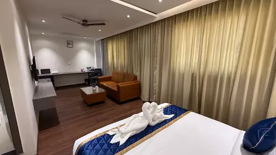 hourly stay in golden suites bangalore