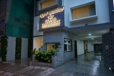 hotel with gym in malleshwaram, bangalore - grand continent malleshwaram a sarovar portico hotel