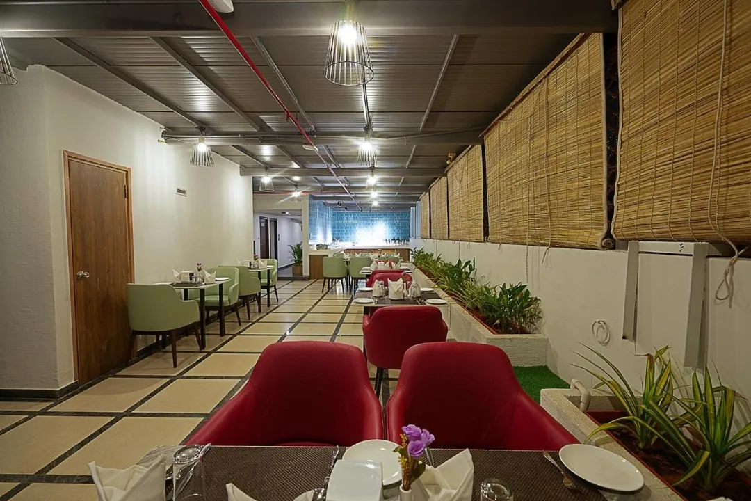 hotel with swimming pool in malleshwaram, bangalore - grand continent malleshwaram a sarovar portico hotel