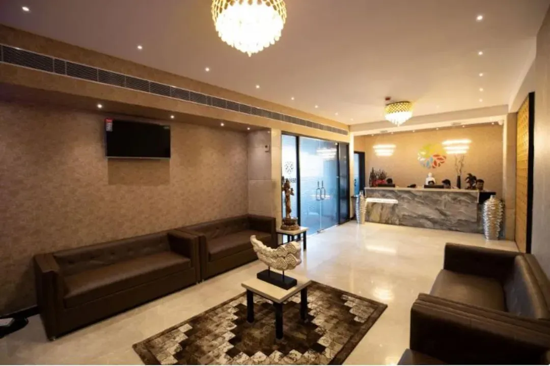 tourist hotels in grand seasons -the business hotel bangalore