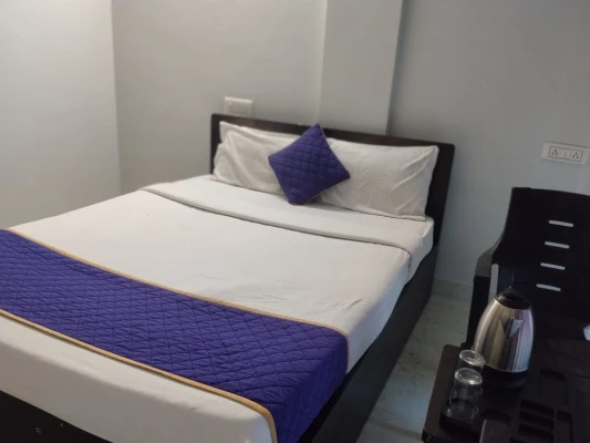 hotel in yeshwanthpur, bangalore for couples - harsha residency