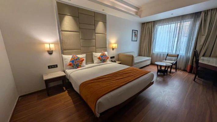 hotel room booking in marathahalli, bangalore - high rise suites